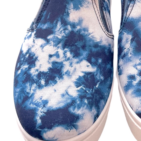 NWOT Olivia Miller Tayrona Slip On Sneaker Size 6 - Picture 8 of 9